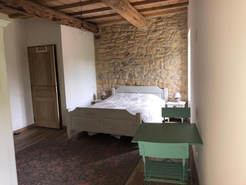 Chambre Du Tilleul - Charme, Confort Et Piscine Sigonce 외부 사진